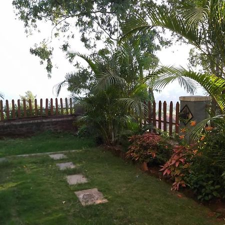Inaya Bungalow Villa Panchgani Buitenkant foto