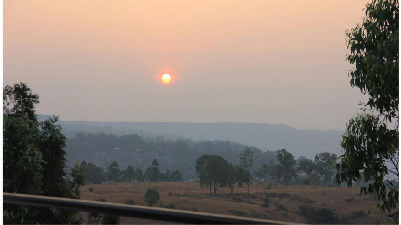 Inaya Bungalow Villa Panchgani Buitenkant foto